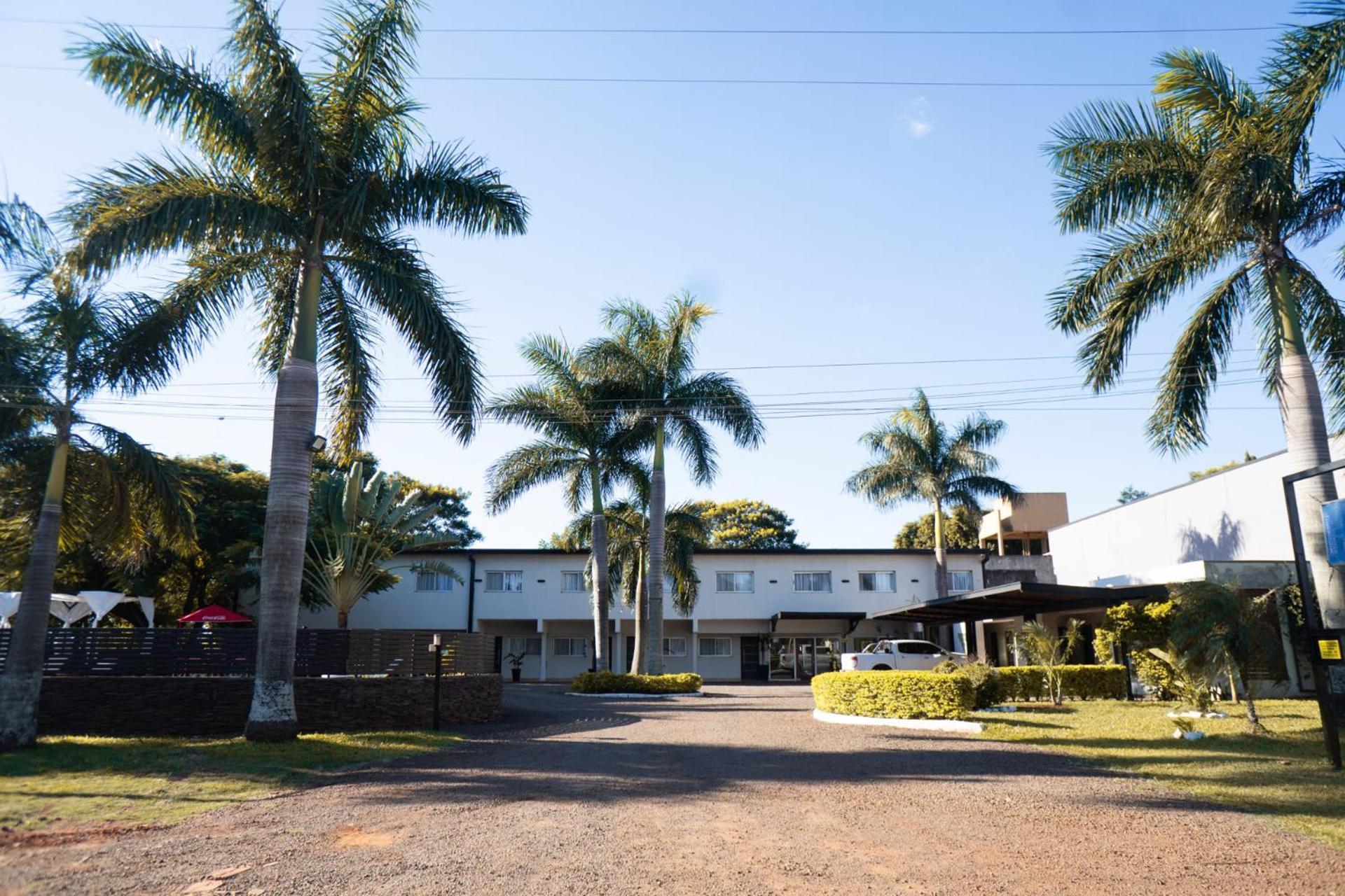 Hotel Oaky Posadas Exterior photo